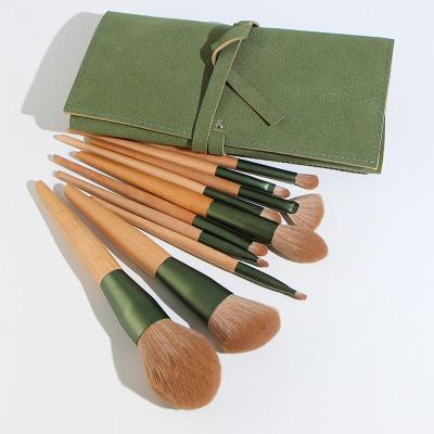 China Angular Blush 10 Pcs Green Vegan Wooden Handle Bamboo Synthetic Hair Makeup Brushes Professional Custom Makeup Brush Set for sale