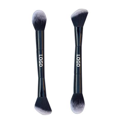 China Portable Single Double Headed High Gloss Loose Powder Smudge Brush Repair Soft Haired Travel Blush Brush One Powder Makeup Brush for sale