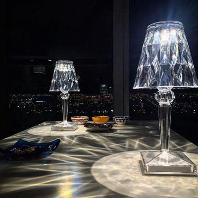 China 2021 NEW CRYSTAL Diamond LED Dinner Party Romantic Table Lamps Stand Decorative Cordless Light Lamp for sale