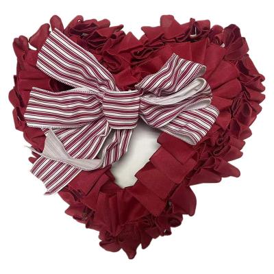 China 2022 Artificial Garland Door Wreath Red Heart Shaped Garland For Valentine's Day Home Wedding Decoration for sale