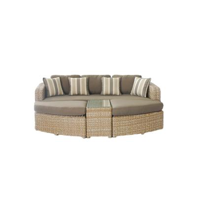 China Comfortable Round Sectional Sofa Luxury Resort Garden Patio Furniture Custom Rattan Woven Outdoor Daybed for sale