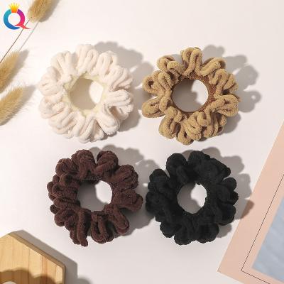 China Japan and Korean fashion size winter QIYUE style plush elastic hair scrunchies for women factory wholesale elastic hair band for sale