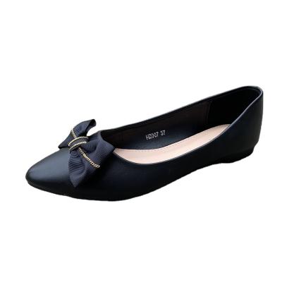 China New Elegant Flat Ballerina Shoes Comfortable Flat Pumps Shoes For Ladies for sale