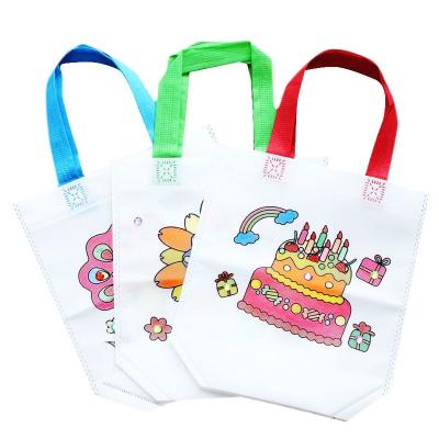 China Nonwoven Tote Bags Color Nonwoven Bag Children Birthday Gift Party Decoration Graffiti Handbag Kindergarten Painting Teaching for sale