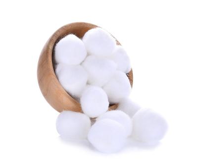 China Disposable Cotton Absorbent Wool Cotton Ball Medical Synthetic Dental White Pure Wadding Large Balls for sale