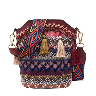 China Others Shoulder Messenger Ethnic Women's Tassel Bag New Fashion Women's Style Shoulder Bag for sale