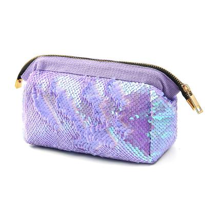 China Vintage Mermaid Sequins Toiletry Bag Fashion Hand Holding Dinner Cosmetic Bag for sale