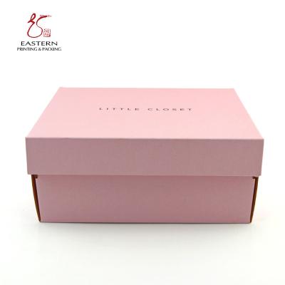 China 1pc roze Golfshoebox die CMYK Pantone met binnen Kraftpapier verpakken Te koop