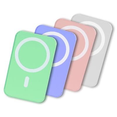 China Magnetic Wireless Charger 5000mah Power Bank Ultra Slim Fast Magnetic Mini Wireless Portable Power Bank For iPhone 12 13 for sale