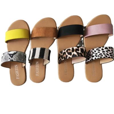 China CUSHIONING Summer Leopard PU Slides Flip Flops Beach Slippers Woman Causal Flats Shoes for sale