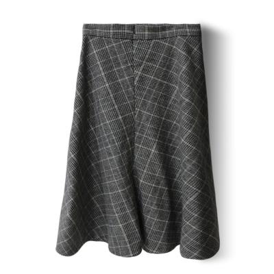 China Anti-wrinkle 2021 autumn style classic yarn dyed polyamide ladies office gray plaid skirt with zipper for sale