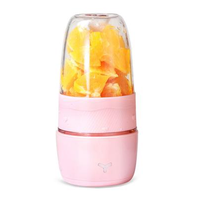 China Colorful Portable Travel Juice Blender Juicer Electric Blender Juicer Protable Portable Gift Order for sale