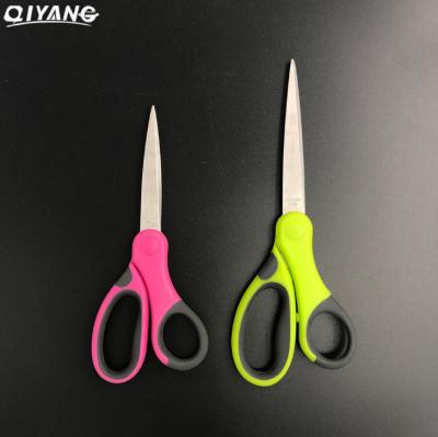 China Eco-friendly Soft Plastic Student TPR Left Handed Cut Scissors for sale