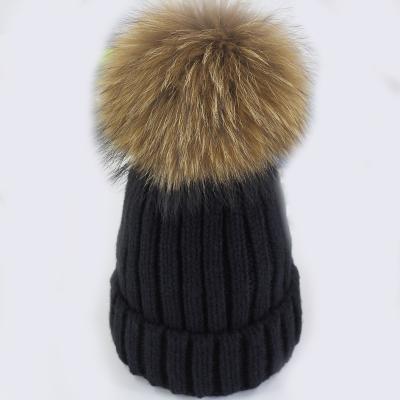 China 2022 Hot Selling COMMON Real Raccoon Fur Pom Poms Beanie Hats For Women Lady for sale