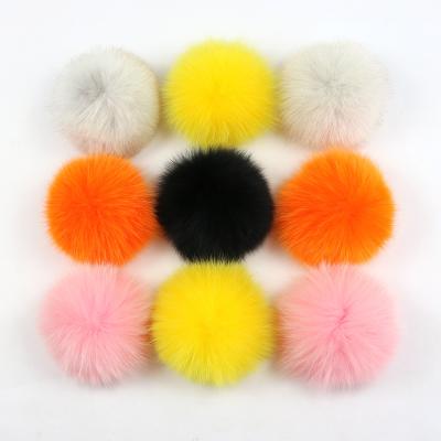 China 2022 Wholesale High Quality Fluffy Fox Fur Pompom Ball 8cm Pom Pom For Beanie Hats Auto Upholstery Factory For Clothes for sale