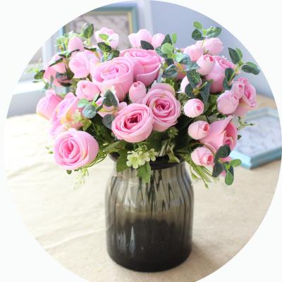 China Wedding& Home& Desktop Decoration Flower Plants 2021 New Update 7 Fork Flower Rose With Eucalyptus Leaves Bouquet Wedding Artificial Rose Flower for sale