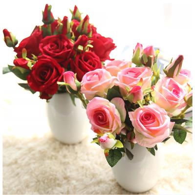 China Wedding& Home& Office Decoration Flower Plants 2021 Hot Sale Artificial Flowers Roses Velvet Flower Single Stem 3 Flower Heads Rose For Wedding Home Decoration for sale