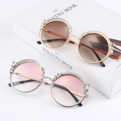 China Guvivi Sunglasses Fashion Sunglasses New Around European Sunglasses 2019 Women's Retro Lens Fashion Sunglasses for sale