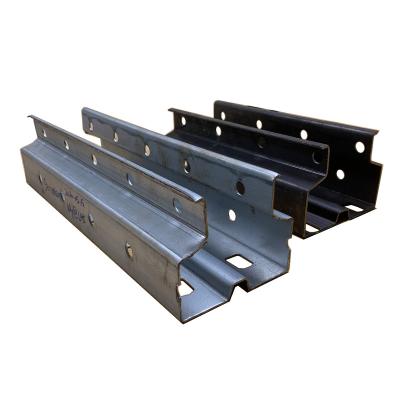 Cina Hotels Upright Lms Metal Omega Tools Post Guangzhou Steel Square Shelf Storage Rack Heavy Beam Roll Forming Machine in vendita