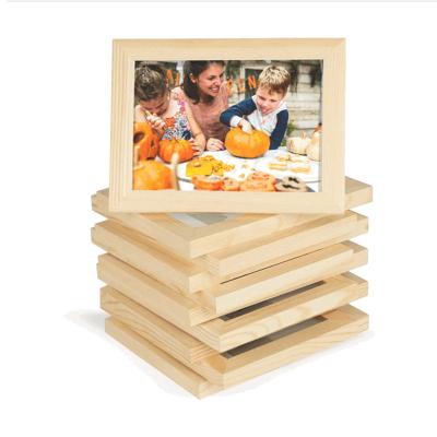 China Multifunctional Creative Hot Selling Natural Wood Picture Frame 4x6 DIY Wall Decor Simple Yet Classy Home Decor Elegant Display Frame for sale