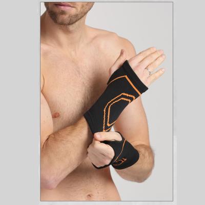 China Breathable Wholesale Fitness Gym Weightlifting Sports Polyester Premium Wrist Brace Hand Guard Recycling Half Finger Gloves for sale