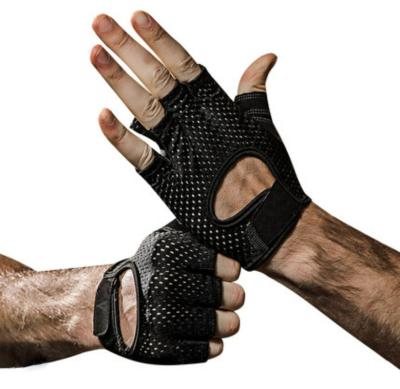 China Durable Men Wearing Fashion Sports Safety Protector Gym Workout Men Fitness Gloves for sale