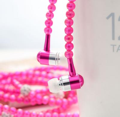 China Creative Lady Wired Headphone 3.5mm Luxury In-Ear Headphone Necklace In-ear Pearl Portable Sports Earphone With MIC for sale