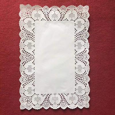 중국 Large Round Lace Paper Doilies For Cake/Restaurants/Fast Food And Takeaway Food Services 판매용