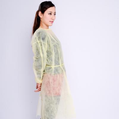 Chine Disposable Isolation Thumb Hook Gown In Yellow/Blue Color PP Non Woven Material à vendre