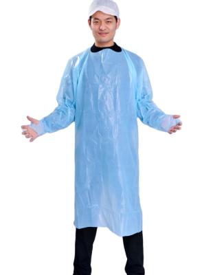 Chine Disposable Plastic Waterproof cpe coat gown with Thumb Hook disposable hospital gowns à vendre