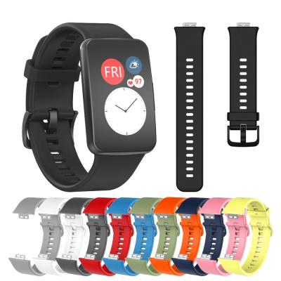 China New Sport Solid Color Soft Rubber Band With Close Loop Solid Color Strap Fitness Silicon Colorful Bands Charm 20mm Soft Silicone Rubber Watch Band For Huawei Fit for sale