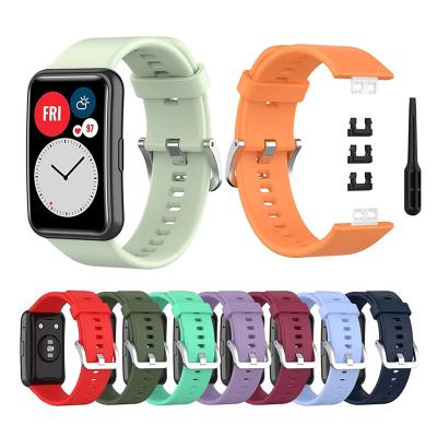 China New Replacement Sport Silicone Watch Strap Wristband Wristband Men Women Soft Silicone Band For Huawei Watch Fit Strap for sale