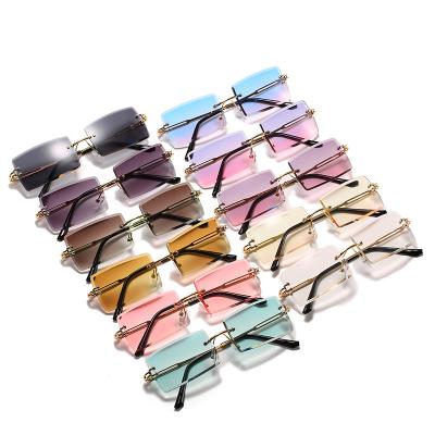 China Fashion Sunglasses 2021 Hot Sale Street Beat Sunglasses 2021 Women Shape Square Rimless Sun Glasses for sale