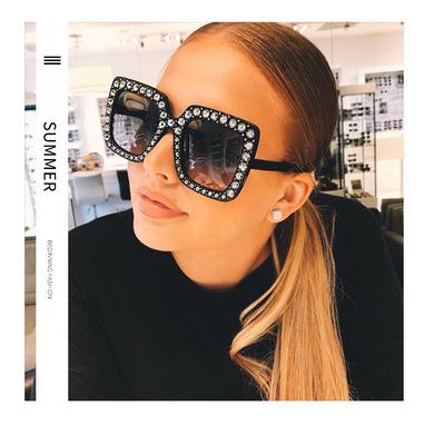 China 2021 Rhinestone Ladies Square Sunglasses Diamond-Inset Custom Glass Frame Ladies Shape Sunglasses for sale