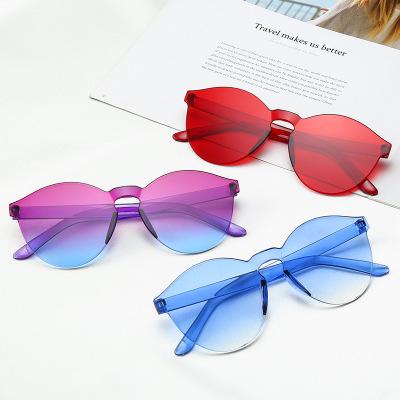 China 2021New Fashion Sunglasses Candy Color Ocean Siamese Sunglasses Men Shape Sunglasses Ladies for sale