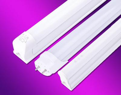 China branco da luz do tubo do diodo emissor de luz T8 de 4ft, tubo 14W fluorescente com boa dissipação de calor à venda