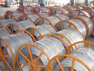 Cina Anti cavo metallico d'acciaio galvanizzato corda pilota torto per la linea di trasmissione in vendita