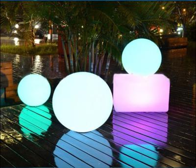 China Waterproof Illuminate Floating Solar LED Ball Light Solar Garden LED Balls Outdoor Pool Balls for sale