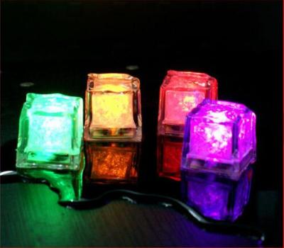 China PS+LED Low Price Plastic Led Flashing Ice Cubes , LED Glow Reusable Ice Cubes For Night Club Event And Party Decorations for sale