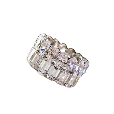 China Two Types Finger Shape Personality Emerald Cut Diamond Ring Moissanite Diamond Wedding Ring for sale