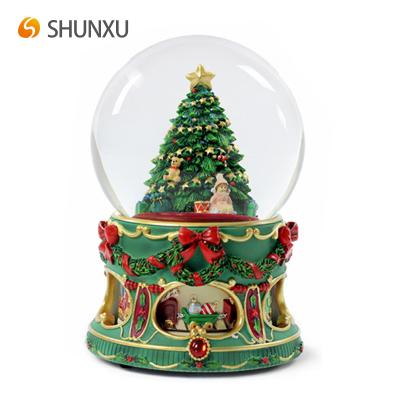 China Europe Classic Christmas Theme Snow Globe Christmas Tree with Xmas Style Water Base Globe for Keepsake Gift for sale