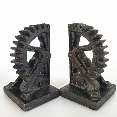 China Europe Style Resin Gear Statue Antique Industrial Bookends for sale