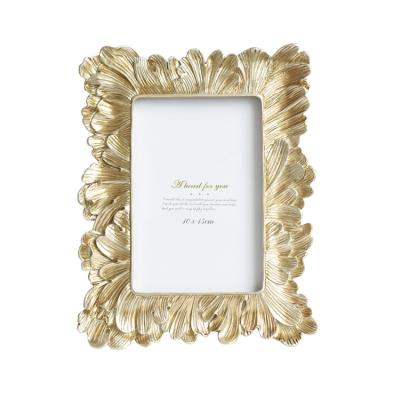 China Europe Resin Home Decor Gold Photo Frames Picture Frames for sale