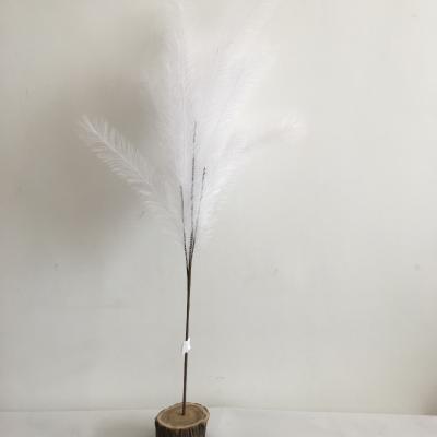 China Hot Sale Wedding Decoration Plastic Wire Drawing Iron Fresh And Dry Artificial Pampas Grass for sale