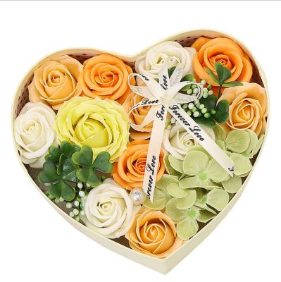 China 2022 Border Soaps Environmentally Friendly Flower Heart Shaped Gift Box Especially For Valentine's Day Creative Birthday Gift For Girlfriend for sale