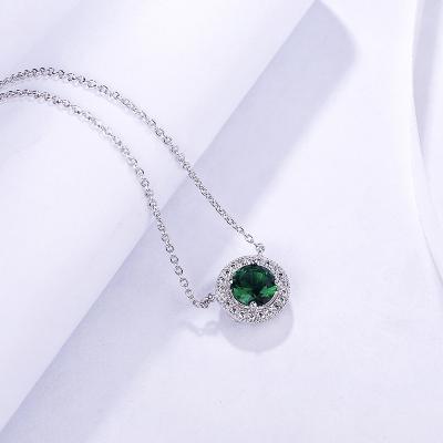 China Custom Green Zircon Wedding Necklace Ladies Delicate Circular Necklace Pendant Necklace Jewelry for sale