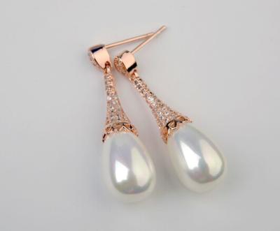 China New design gold jhumka earrings pearl earrings Indian antique imitation pearl drop earrings gold hanging earring for sale