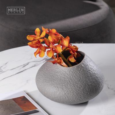 China Merlin Vase Gray White Matte Ceramic Vase Modern Minimalist Modern Pieces Flower Vase Rough Outdoor Natural Design For Home Decor for sale