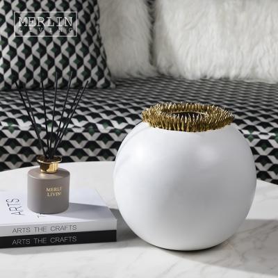 China Merlin Matte Modern Luxury Round Ball Table Top Flower Vase Gold Minimalist Ceramic Design Black Gold for Home Decor for sale