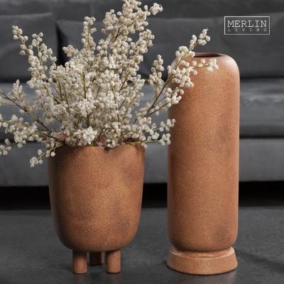 China Minimalist Merlin Vintage Minimalist Ceramic and Porcelain Vases Flower Footed Modern Retro Cylinder Decorative Vases for Vases Decor for sale